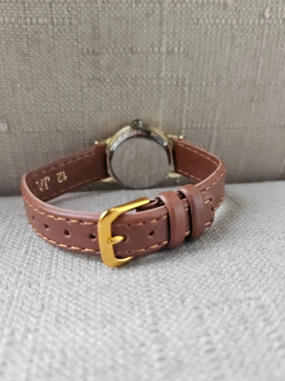 fmd ladies wristwatch